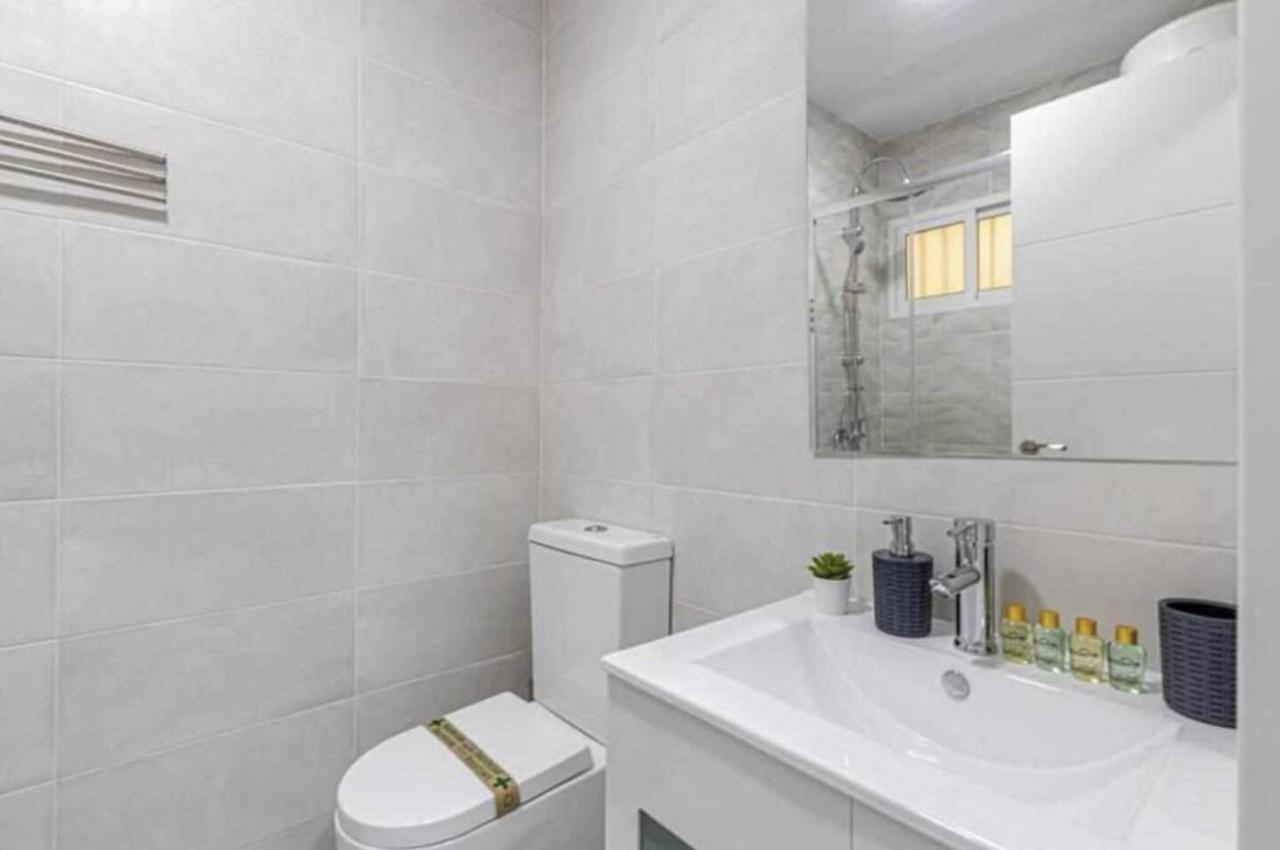 797 - Moderno Estudio En Iris 2 Con Piscinas Lejlighed *