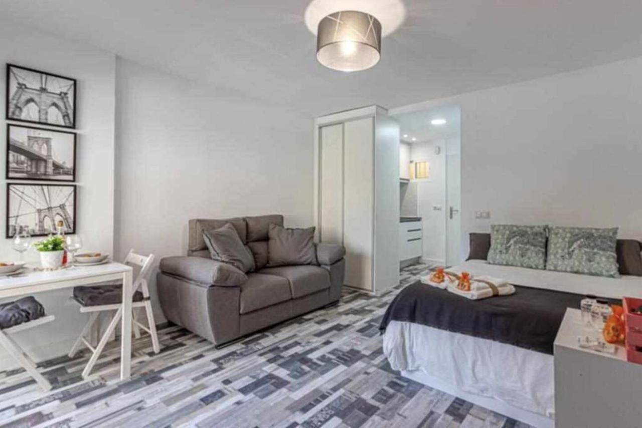 797 - Moderno Estudio En Iris 2 Con Piscinas Lejlighed Benalmádena